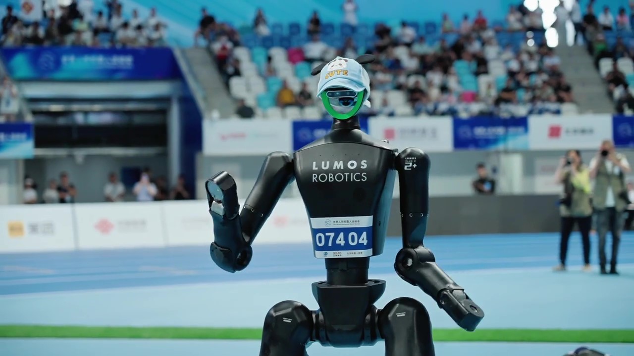 services-01 Lumos Moment5